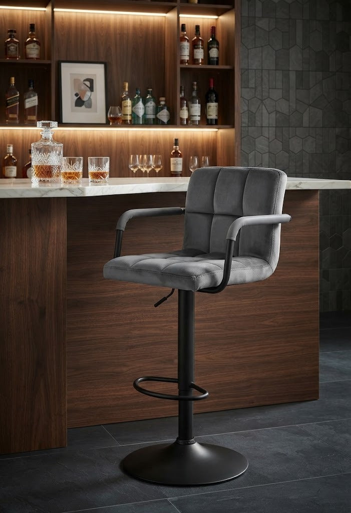 Tabouret de Bar Velours Gris avec Accoudoirs – Savio